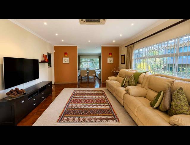 4 BEDROOM FREESTANDING FOR SALE IN SHERWOOD